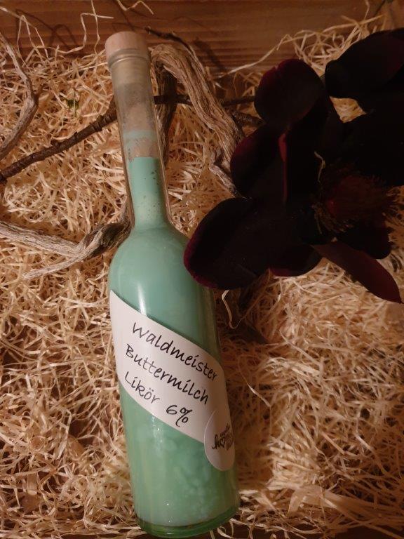 Waldmeister-Buttermilch-Likör - GrünTrend